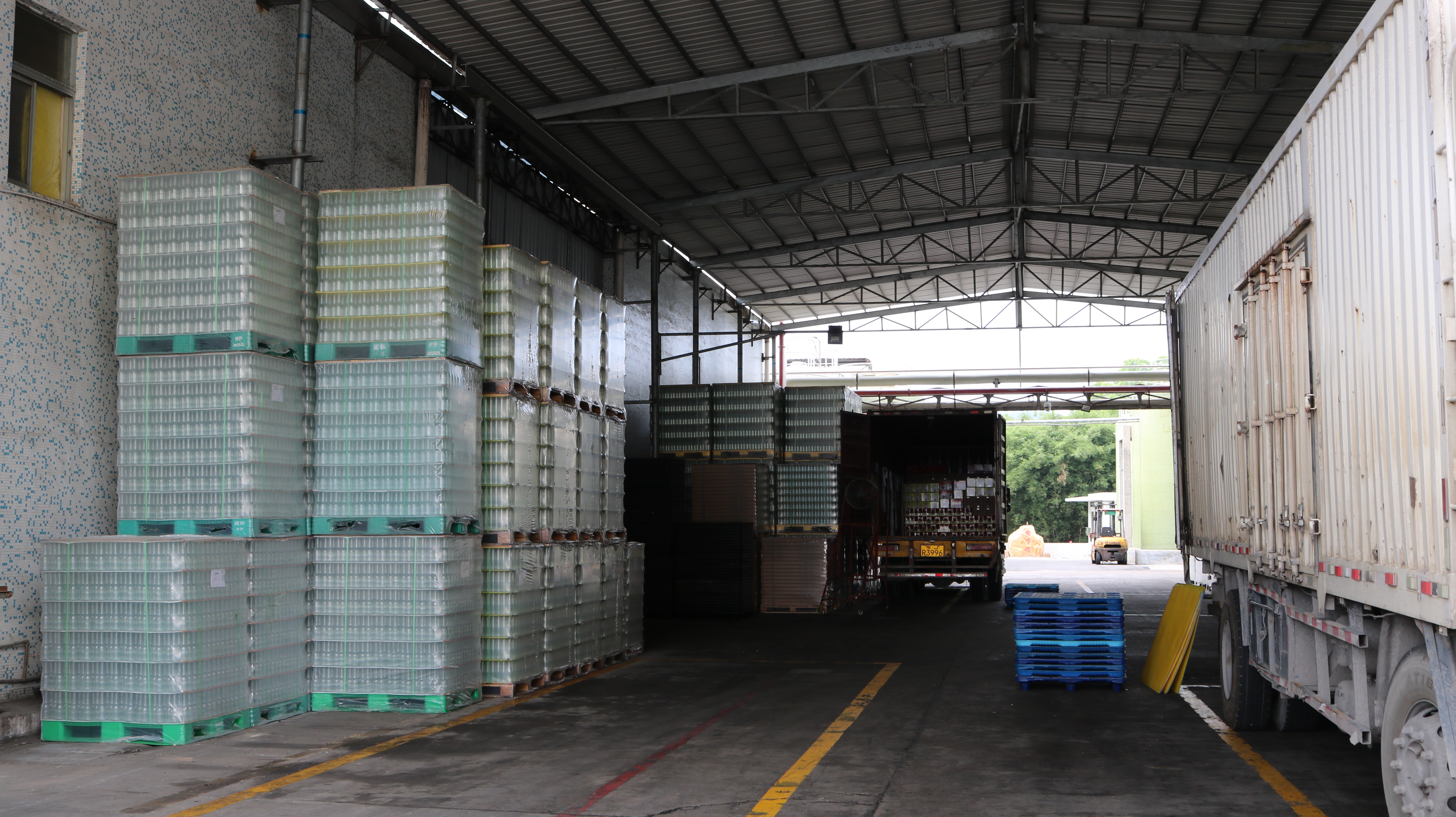 Independent Finished Product Loading Area for Efficient Export Shipment